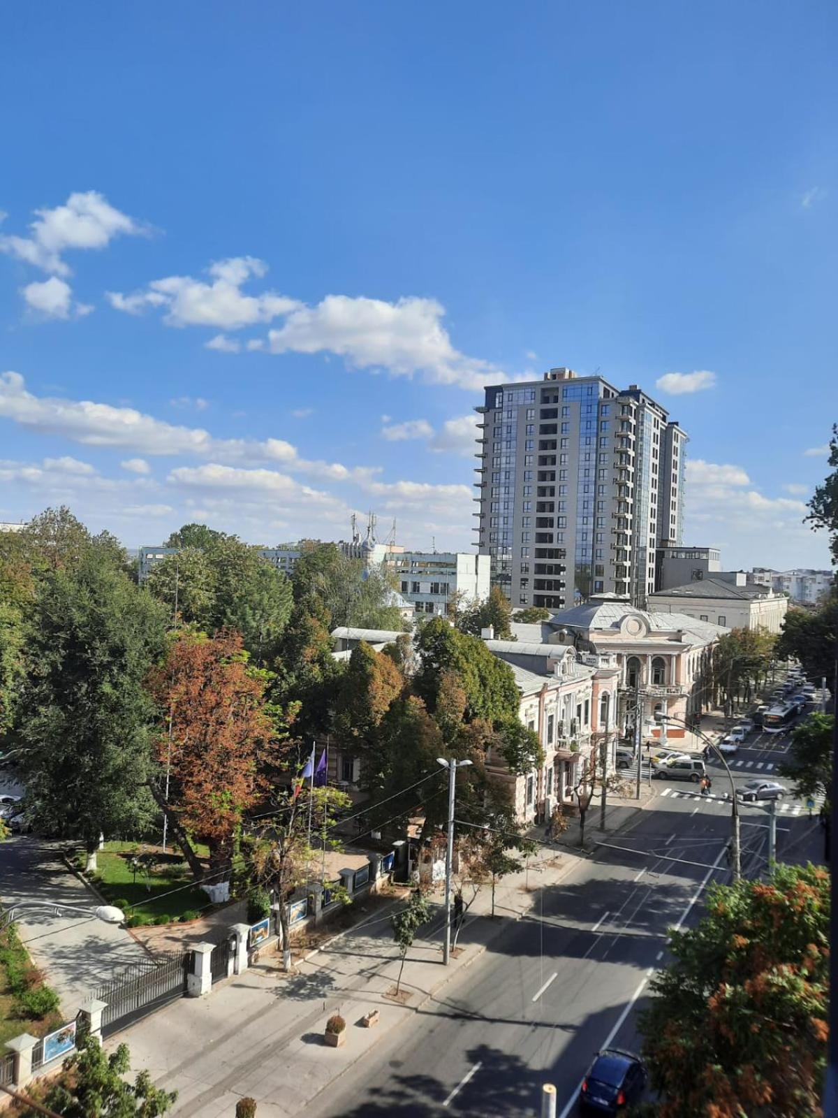 Glass Cube Hotel Kişinev Dış mekan fotoğraf